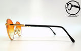 les lunettes mod 352 c1 80s Unworn vintage unique shades, aviable in our shop