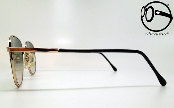 les lunettes mod 351 c1 grp 80s Unworn vintage unique shades, aviable in our shop