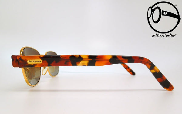 les lunettes d 5 80s Unworn vintage unique shades, aviable in our shop
