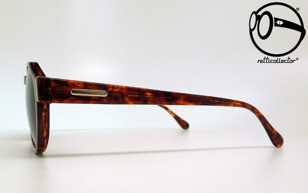 giorgio armani 305 013 80s Unworn vintage unique shades, aviable in our shop