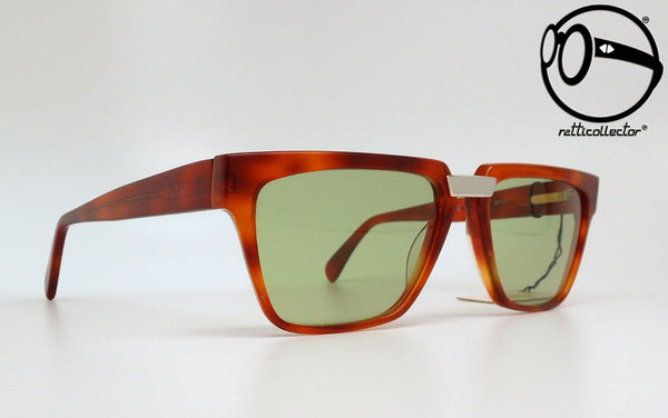 gianni versace mod v 70 col 749 80s Unworn vintage unique shades, aviable in our shop